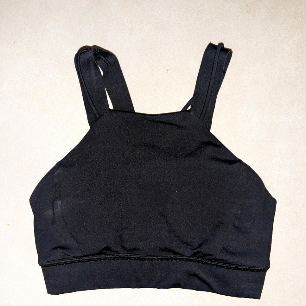 Lululemon sports bra size 6
